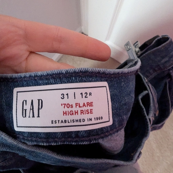 Gap High Rise 70s Flare Jeans - Picture 2 of 3